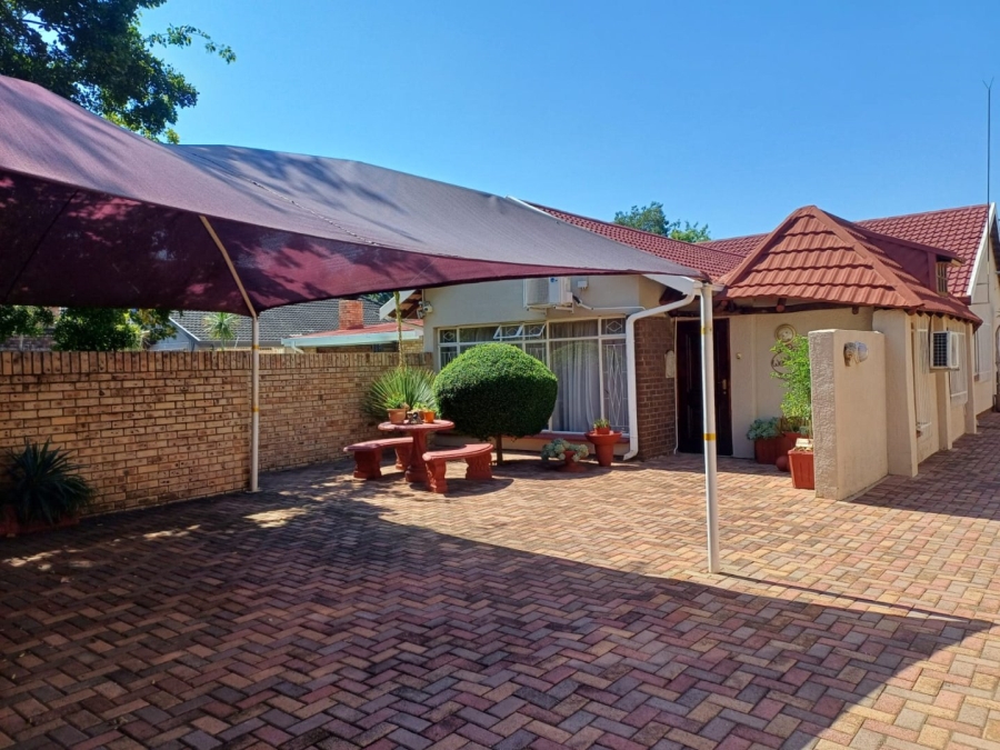 3 Bedroom Property for Sale in Stilfontein North West
